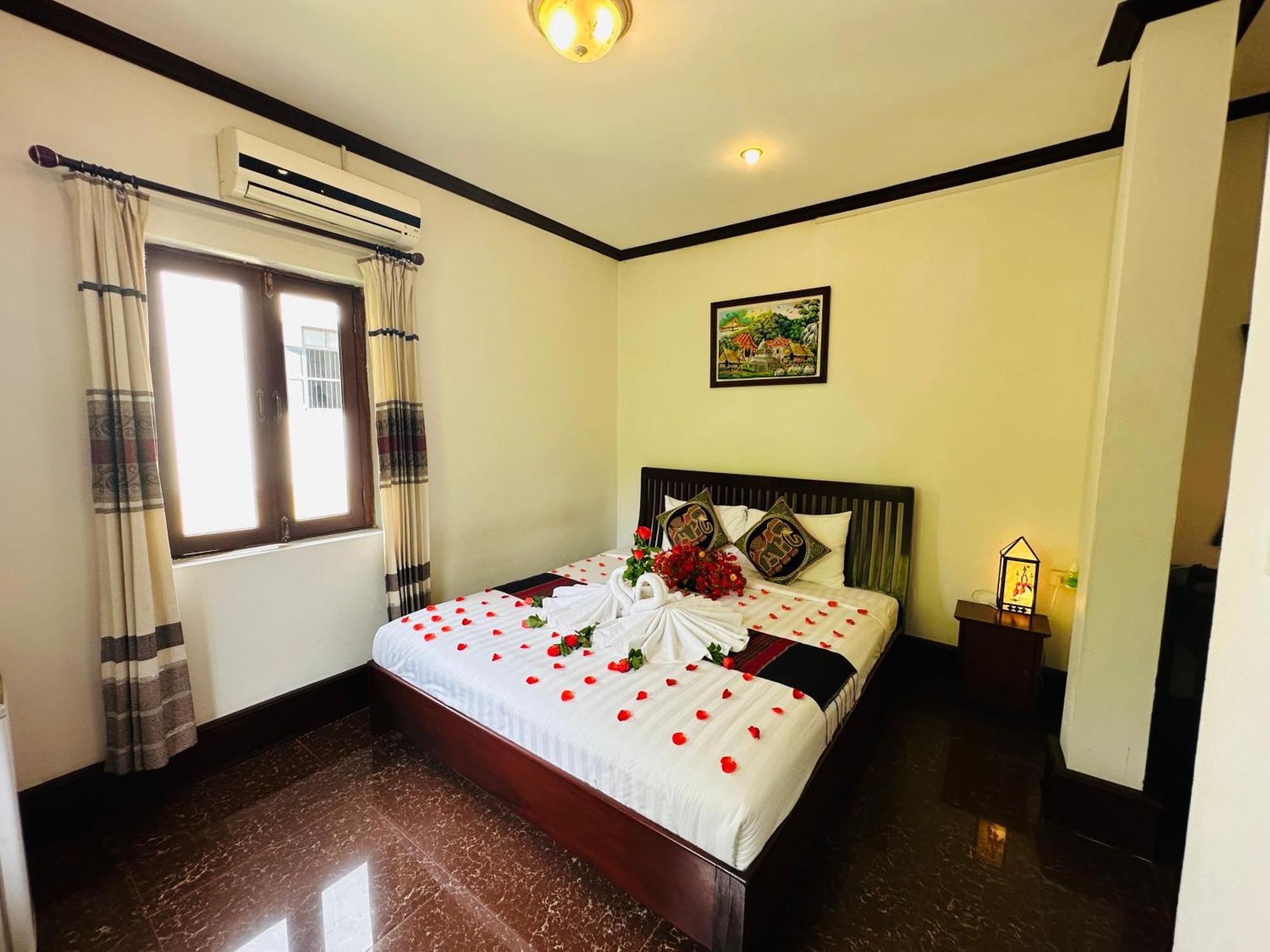 Thatsaphone Hotel Λουάνγκ Πραμπάνγκ Εξωτερικό φωτογραφία