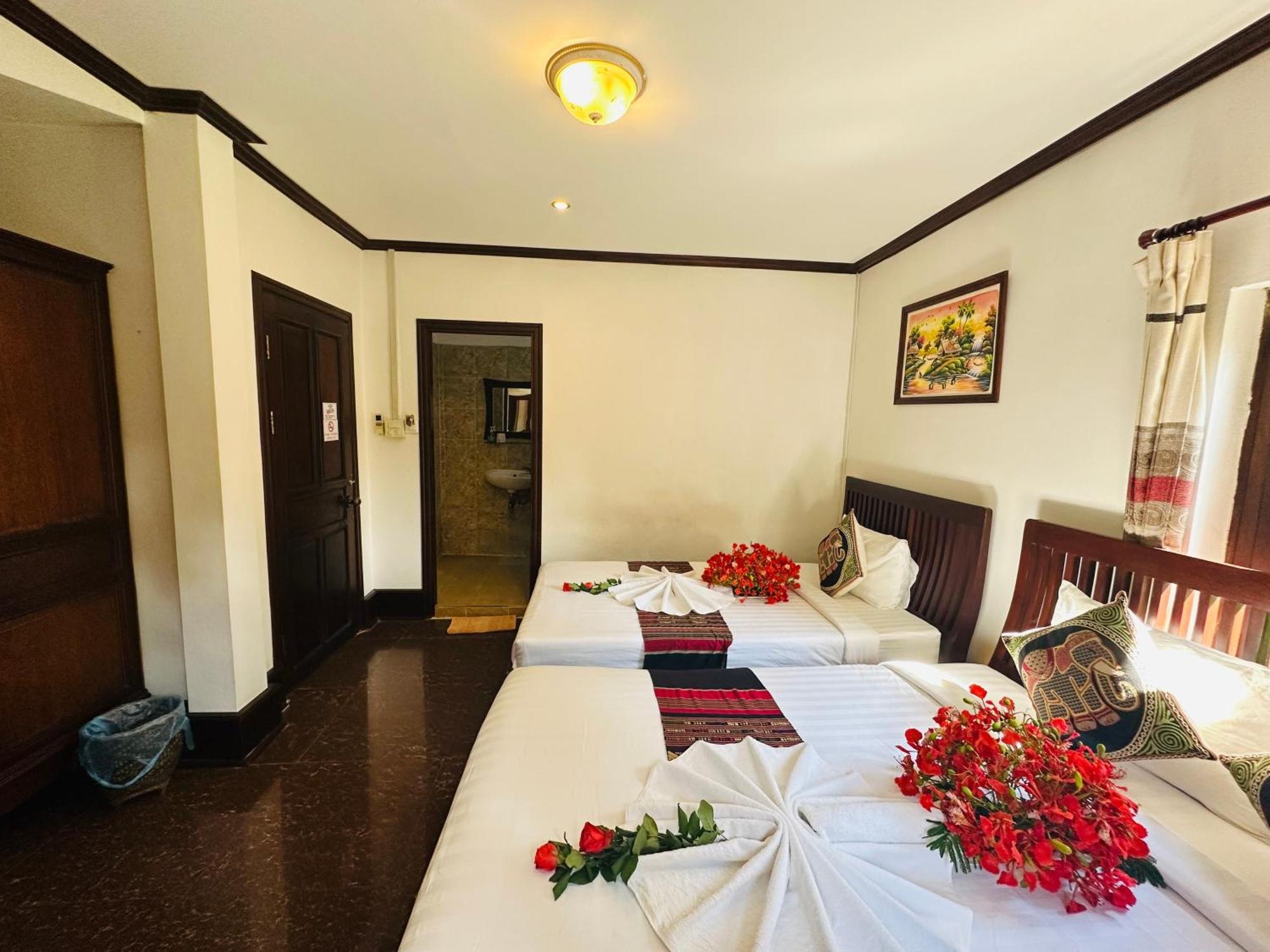Thatsaphone Hotel Λουάνγκ Πραμπάνγκ Εξωτερικό φωτογραφία