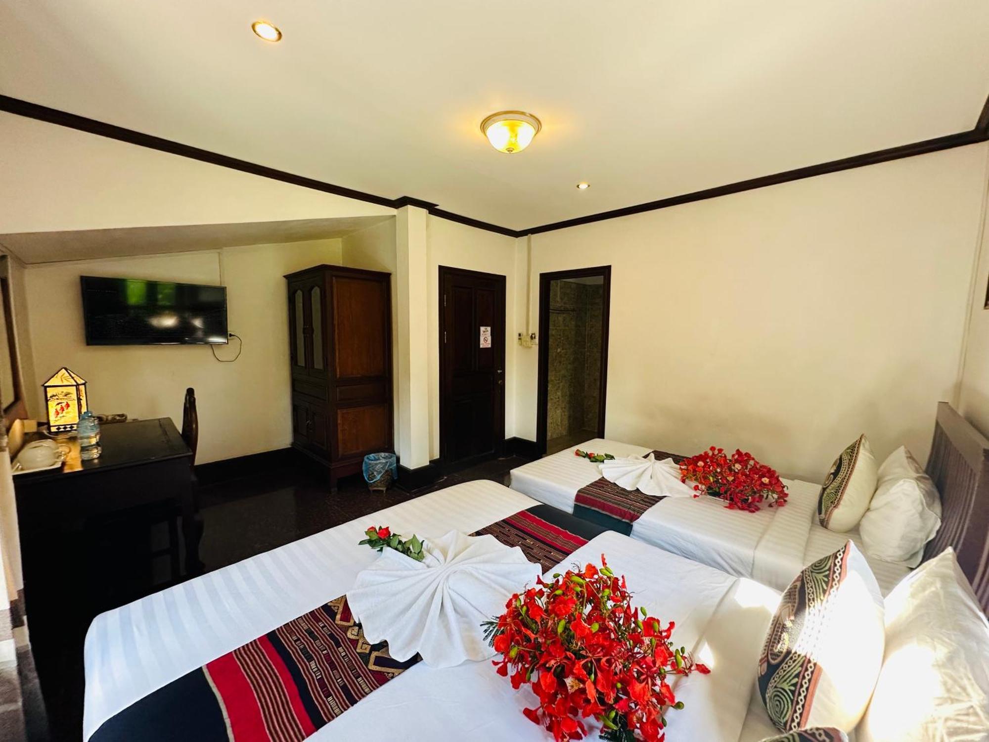 Thatsaphone Hotel Λουάνγκ Πραμπάνγκ Εξωτερικό φωτογραφία
