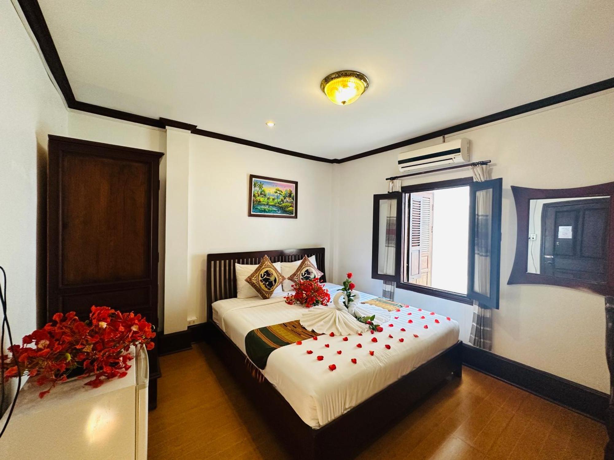 Thatsaphone Hotel Λουάνγκ Πραμπάνγκ Εξωτερικό φωτογραφία