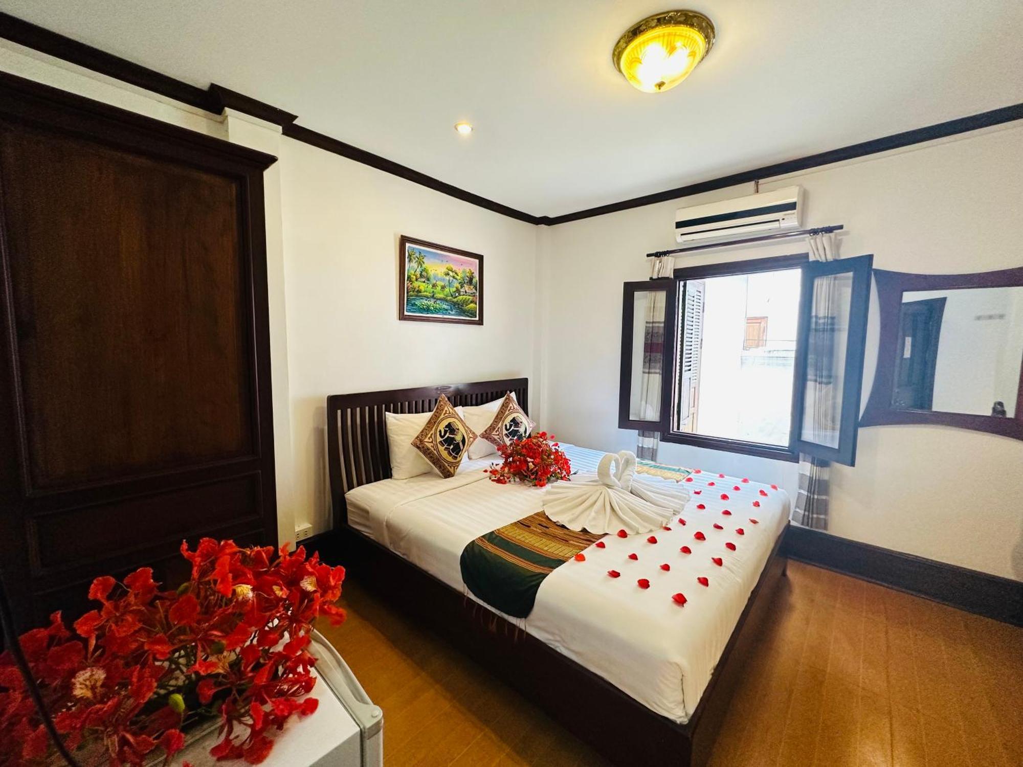 Thatsaphone Hotel Λουάνγκ Πραμπάνγκ Εξωτερικό φωτογραφία