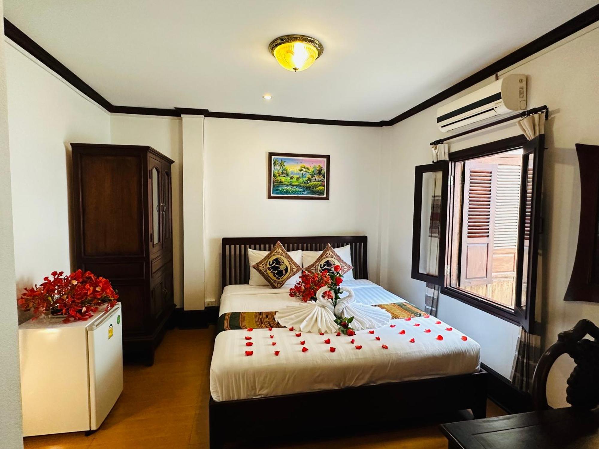 Thatsaphone Hotel Λουάνγκ Πραμπάνγκ Εξωτερικό φωτογραφία