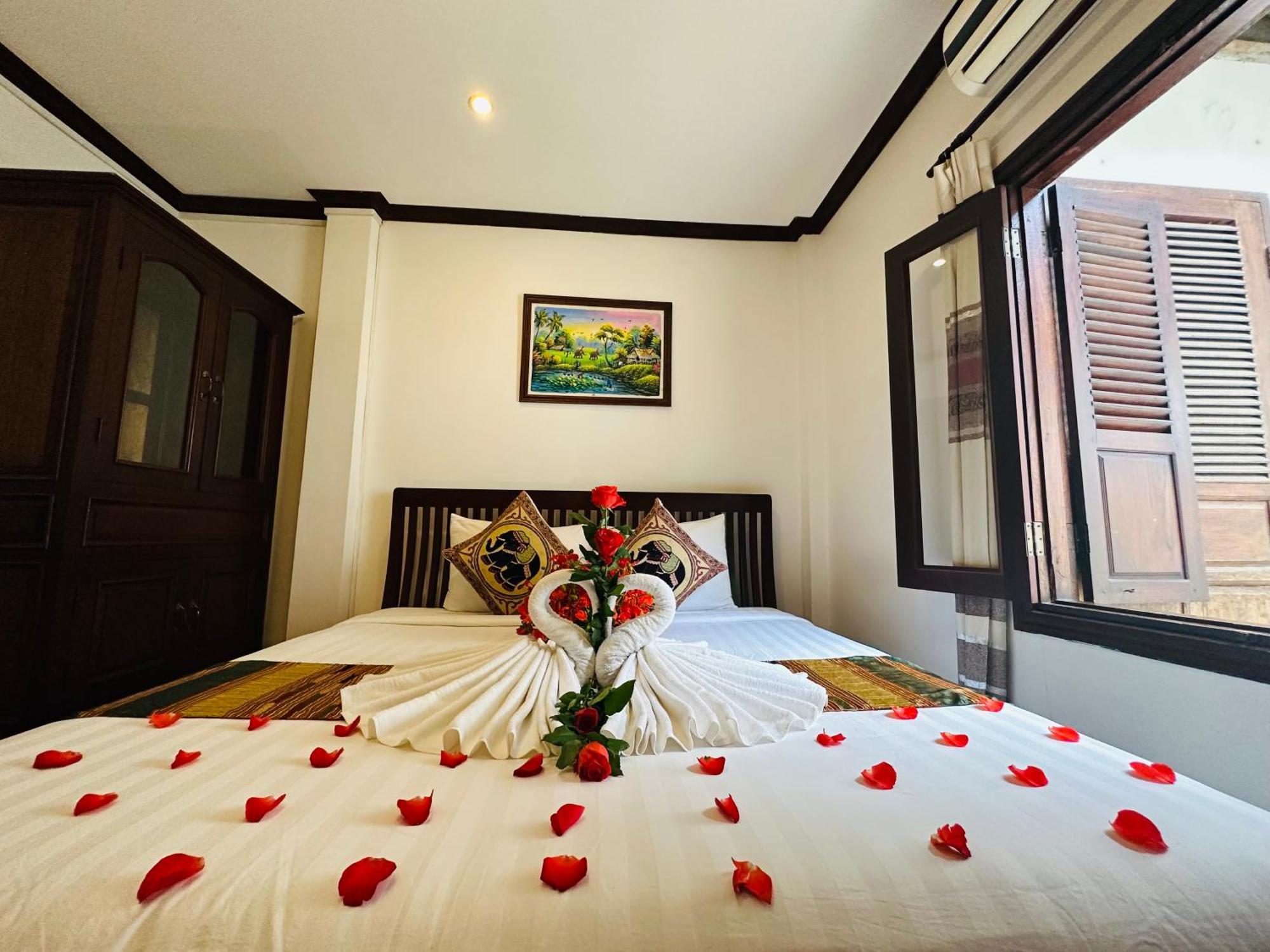 Thatsaphone Hotel Λουάνγκ Πραμπάνγκ Εξωτερικό φωτογραφία
