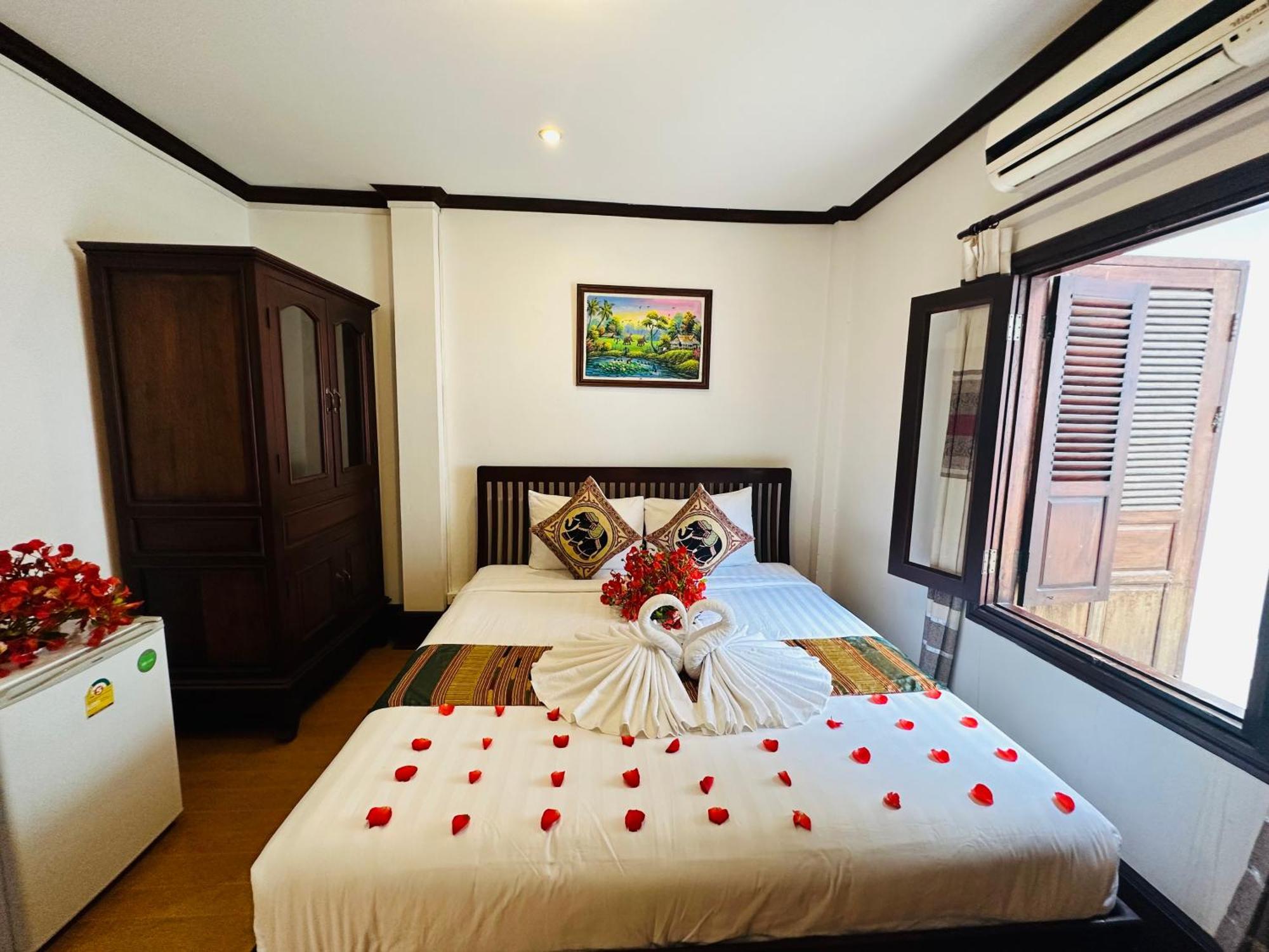 Thatsaphone Hotel Λουάνγκ Πραμπάνγκ Εξωτερικό φωτογραφία